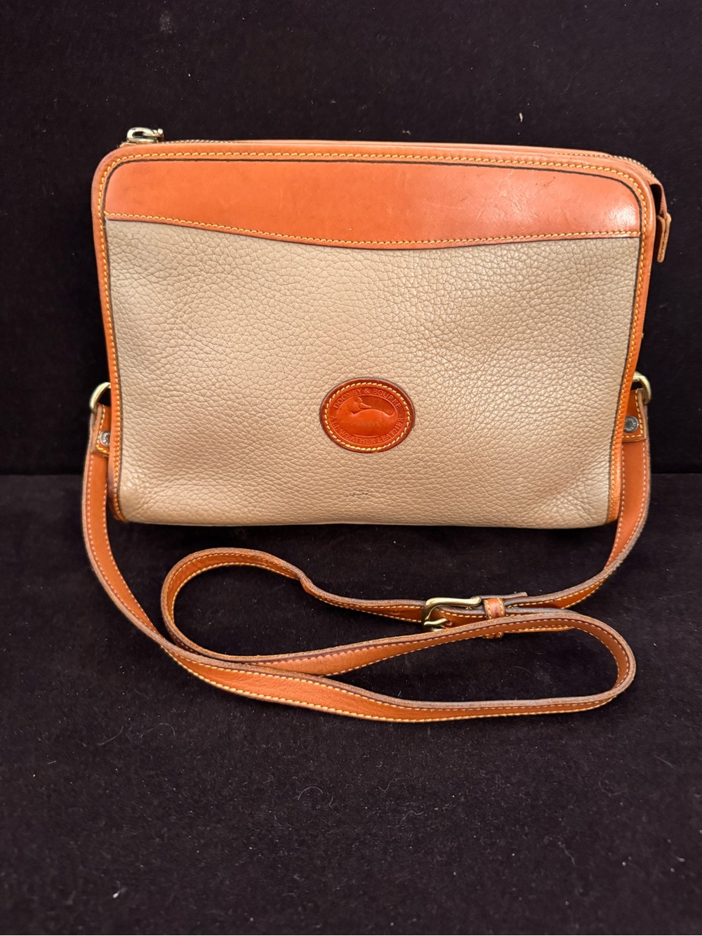 Vintage Dooney & Bourke AWL Classic Zip Top Crossbody Bag – Taupe & British Tan